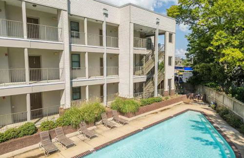 Walk to Stadium, 2 Parking Spots, Balcony & Pool - Foto 15