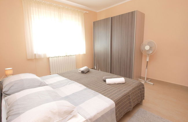 Apartment 1386 - Photo 3