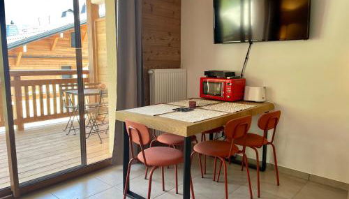 Appartement charmant au pied des pistes - Photo 3