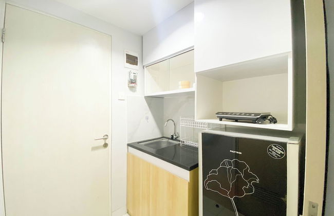 Homey 1Br Without Living Room At Amartha View Apartment - Foto 4