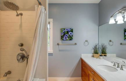 Sunny Backyard Fireplace Coastal Access in Peaceful Neighborhood Near Shopping - Photo 16