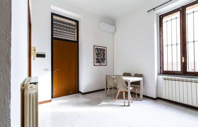 Erba 6 in Baranzate With 1 Bedrooms and 1 Bathrooms - Foto 7