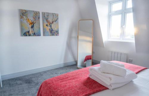 Newly Refurbished 2 bed with Fantastic View - Foto 31