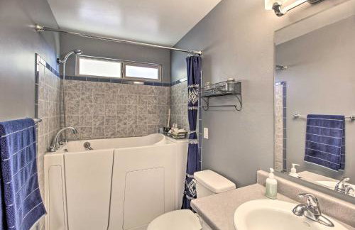 Fire Pit and Grill! Tucson Family Home, Walk to Park - Foto 15