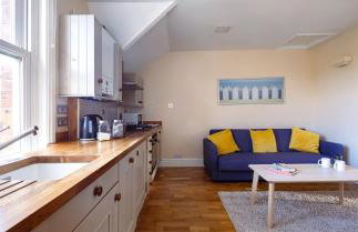 Guildford Station with Parking - Photo 10