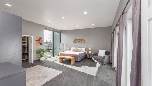 Modern Top Floor 2BR 1BA w Private Rooftop Patio South Hill Near Downtown - Foto 2