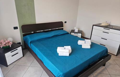 GARDA UN PO' Pool and Lake - Foto 16