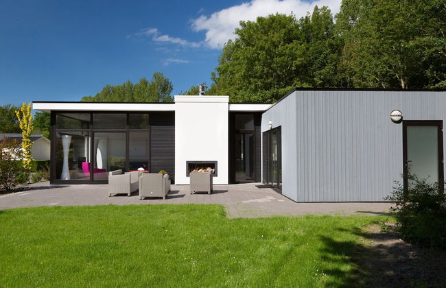 Modern Chalet With a Fireplace in a Holiday Park - Foto 64