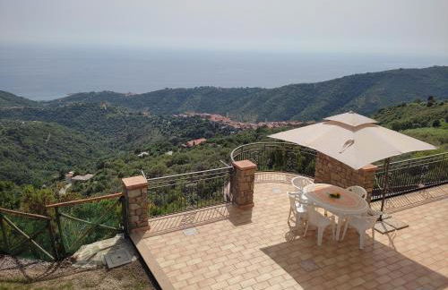 Il Ciuffo: ampia casa panoramica con parcheggio. - Foto 9