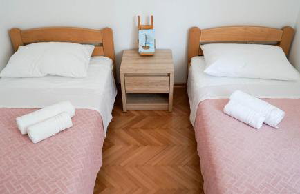 Nora Wine House - Foto 24