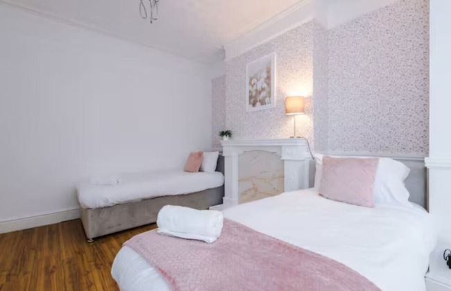 Spacious 4-Bed House Manchester - Foto 3