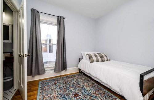 Elm St Retreat - 3 Min walk to Downtown Three Oaks - Foto 7