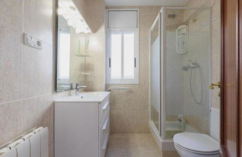 Fantástica casa en alquiler con piscina en Vilanova i la Geltrú - Foto 62