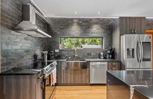 Pocono River front Home near Camelback Resort - Foto 69