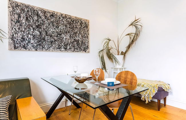 Bright and Spacious Notting Hill Nest - Photo 42