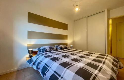 L'appartement Michelet - Parking privé et gratuit - 2km Cité Médiévale - Foto 3