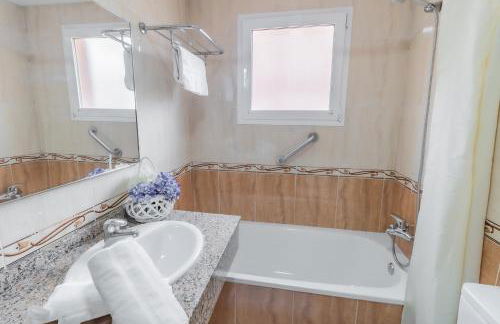 Apartamentos Turisticos Las Yucas - Photo 96