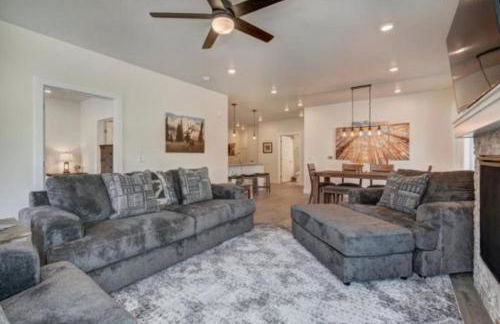 Clearwater Lofts - New! Modern 2 Bedroom Near Keystone Lake - Foto 24