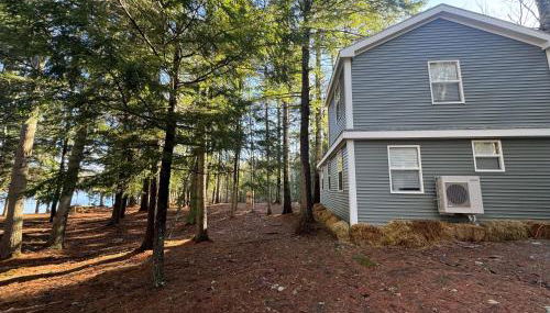 Luxury Forest Lake House - Privacy, Nature, Conveniences - New 2 bedroom - Foto 2