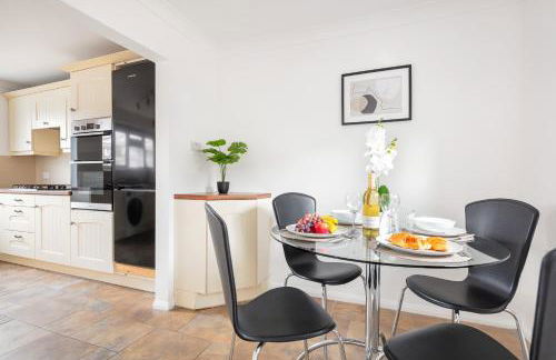 Kent Haven - 3 bed house, Games room and Parking - Foto 12