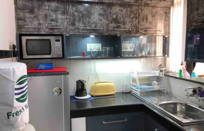 Security & Comfort 2 Bedroom Apartment in Gurugram - Foto 14