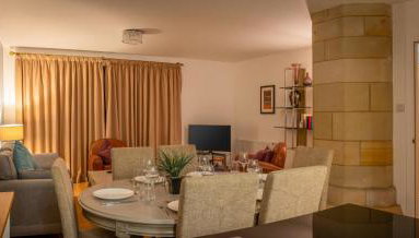 Abbey Church 9 The Nave 2 bedroom Luxury Self catering apartment in Historic Abbey - Foto 3