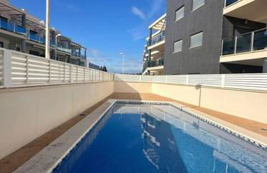 Ground floor apartment on the seafront with pool - Foto 20