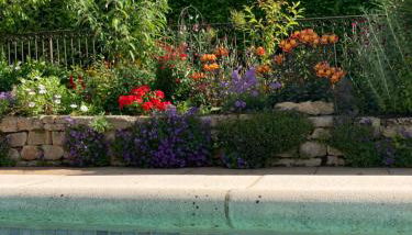 Les Hauts d'Eyragues gîte Aigue Marine Meublé classé 4 étoiles - Foto 5