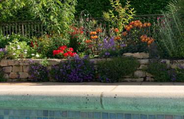 Les Hauts d'Eyragues gîte Aigue Marine Meublé classé 4 étoiles - Foto 5