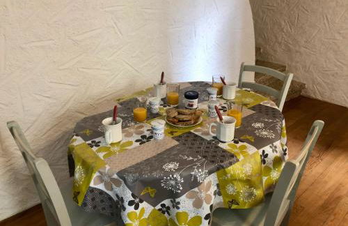 Au coeur des boulevards À 2 pas des chemins de rando - Foto 4