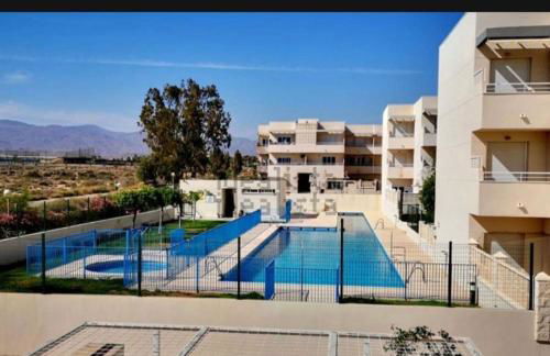 Piso familiar en El Toyo - Foto 19