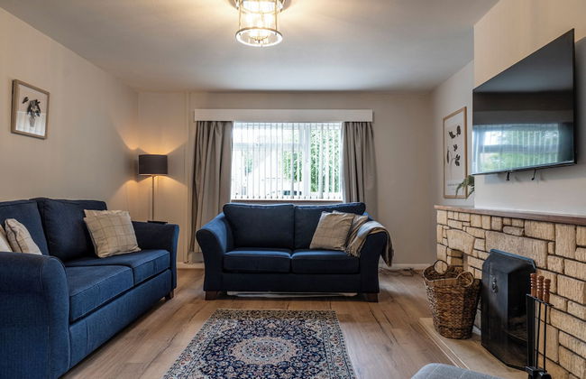 Bright&Spacious 3BD in Centre of Bourton - Photo 45