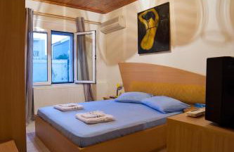 Villa Elli 2 Beach-front villa with garden - Photo 5