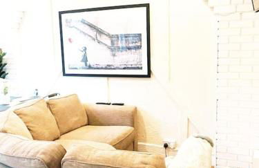 Spacious & Comfortable 4BR Retreat Sleeps 7, Perfect for Families & Professionals, Clark Property Estates - Foto 2