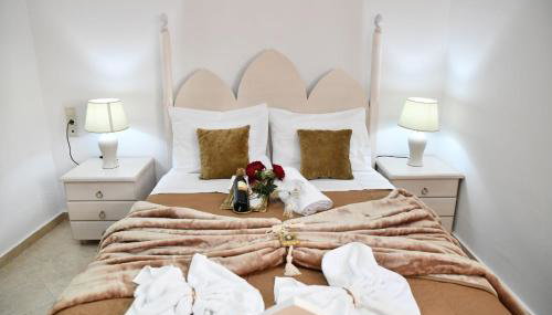 Kleopatra Deluxe Apt with priavte Jacuzzi - Foto 2