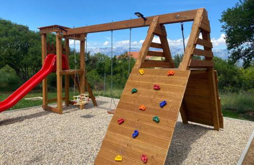 Villa Dasi s grijanim bazenom - Photo 40