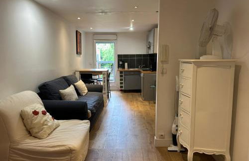 Paris Eiffel Tower et Disney apartments, parkings gratuits et sécurisés, 10 minutes métro to Paris - Foto 32