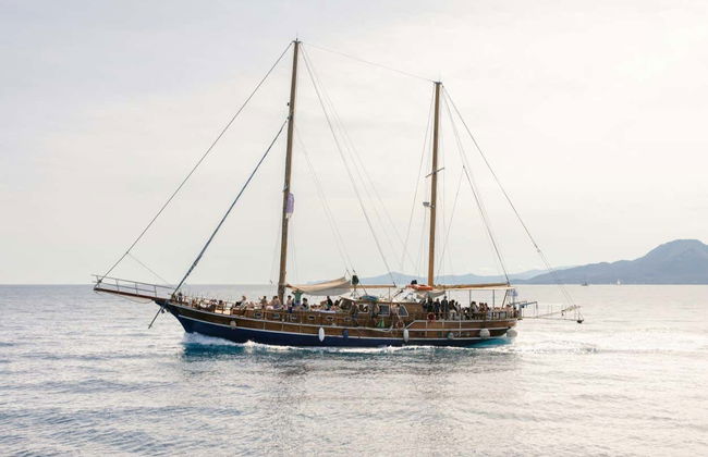 Paseo en barco por la Riviera de Atenas - Foto 4