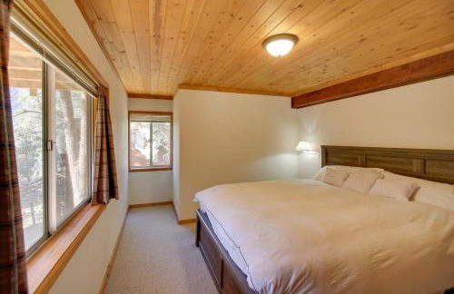 Peaceful and Idyllic Forest Cabin with Pool Table - Foto 7