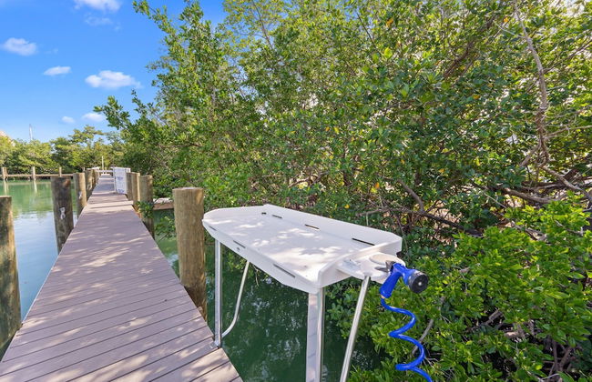 Blue Pearl New Waterfront Haven with Heated Pool ,70 Foot Dock, and More! - Foto 10