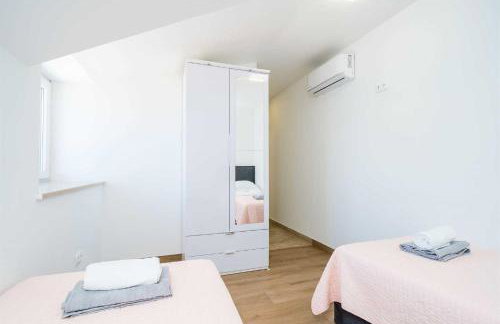 5* Beachfront Villa Olive Mill - Foto 39