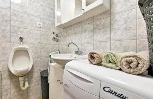 2 Bedroom Amazing Home In Jalzabet - Foto 39