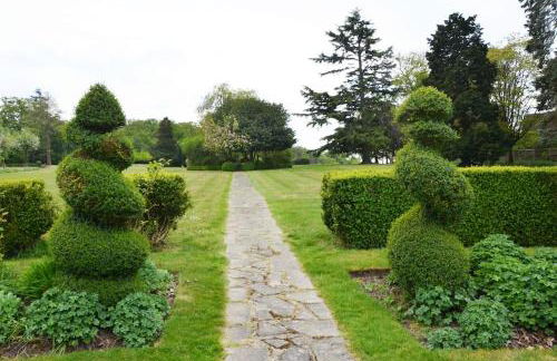 NEW - Beautiful, spacious Beechwood Lodge with lovely gardens - Photo 33