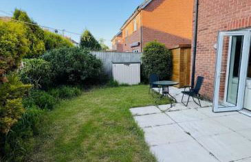 Large 3 Bed Home - Coop Live -Free parking - Foto 31