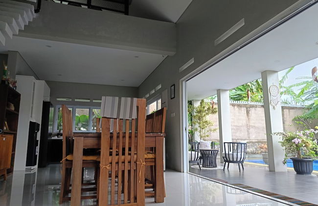 A&T House - Sukabumi - Photo 10