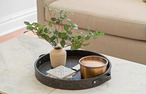 The Adaline Room #6 - Stunning Hyde Park Apartment, 1st Floor, Steps to Bayshore - Foto 18