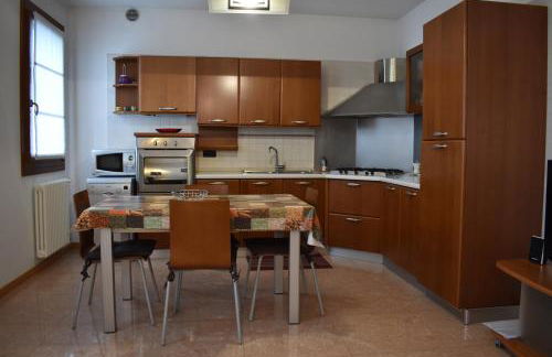 Elegant apartment and free car parking - Quite area - Foto 24