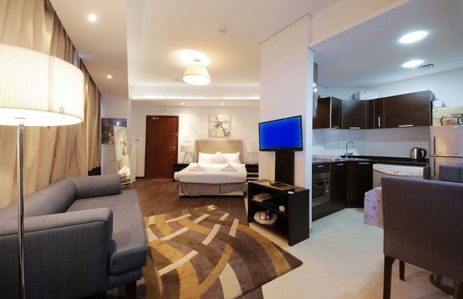 Studio Apartment in The Matrix Tower - Photo 5