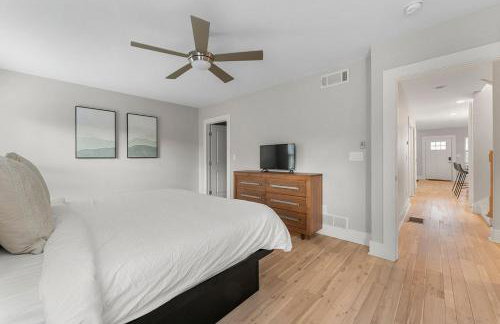 Large Modern Home Centrally located With Hot Tub - Foto 12