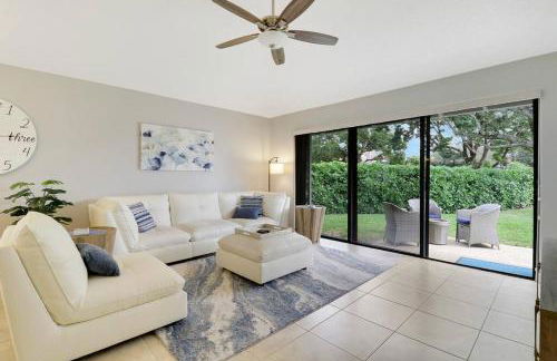 Private Cottage in West Palm Beach Florida - Photo 15